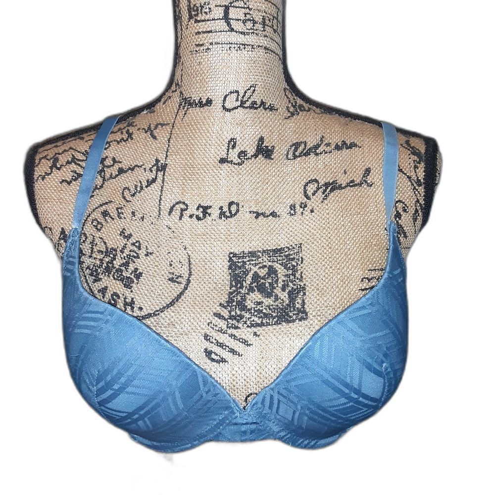 Youmita 36B Spring Lake Coverage Light Pad Bra NWT